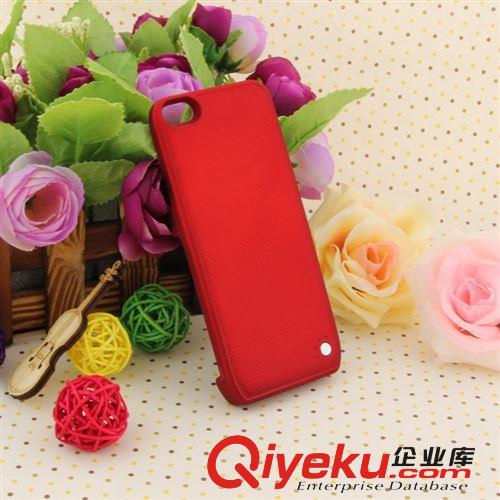 廠家直銷(xiāo)蘋(píng)果 5移動(dòng)電源背夾 IPHONE5手機(jī)保護(hù)殼 超薄充電寶批發(fā)