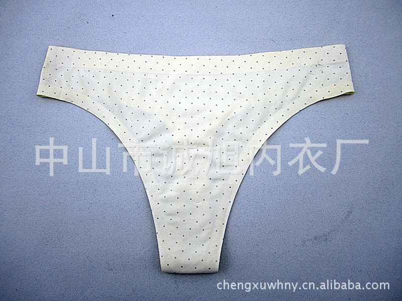 女士無痕內(nèi)褲生產(chǎn)廠家無痕內(nèi)褲批發(fā)女士無痕內(nèi)衣貼牌