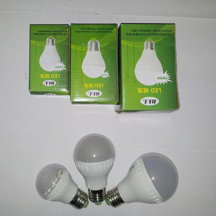 LED燈泡 3瓦LED球燈泡批發(fā) 高品質塑料外殼 5瓦7瓦9瓦E27光源燈泡原始圖片3