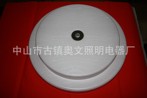 專業(yè)生產(chǎn)高品質(zhì)吸頂燈工程燈 優(yōu)質(zhì) 亞克力大拉伸 面包燈 物美價(jià)廉