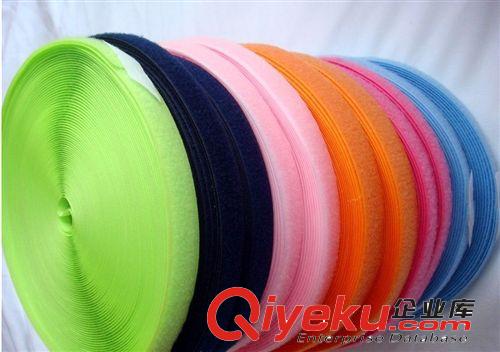 塘廈鎮(zhèn)最有實(shí)力的魔術(shù)貼粘扣帶工廠原始圖片3
