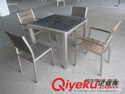 家具美觀大方、綠色環(huán)保、牢固耐用、輕便舒適的拉絲氧化休閑椅子