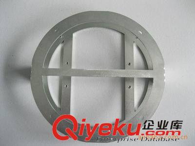 李松林五金加工(沖壓,鉆攻)及焊接件