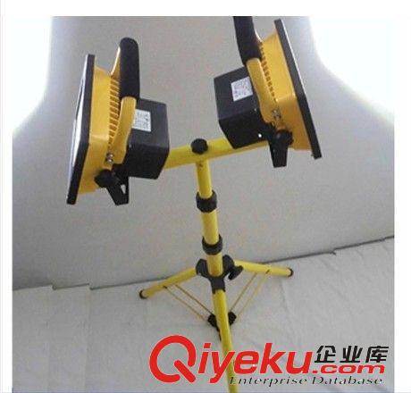 10W 雙頭便攜伸降桿野營燈多功能伸降燈LED充電投光燈原始圖片2