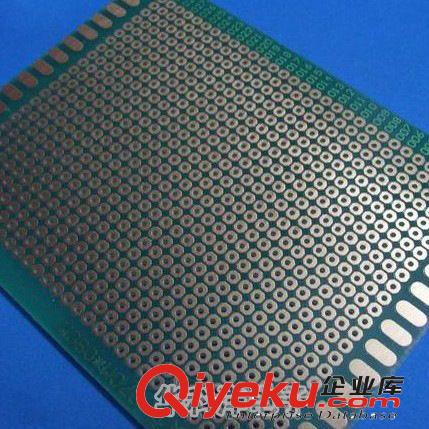 廠(chǎng)家批發(fā) PCB洞洞板 多孔板 {wn}板 9CMX15CM 單面 FR4 優(yōu)質(zhì)PCB