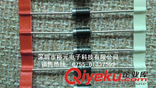 廠家直銷國產(chǎn) 三端穩(wěn)壓管 7805   質(zhì)量保證