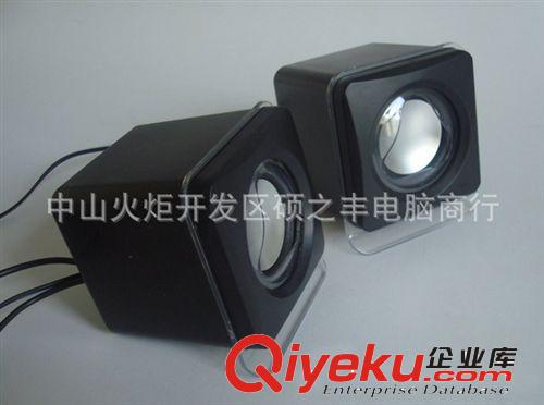 新款2.1電腦音箱 音響 USB音箱 廠家直銷 音箱批發(fā) 電腦配件批發(fā)