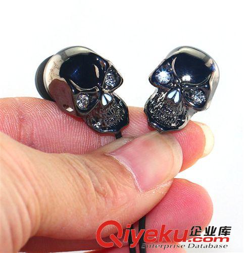 黑色骷髏 魔鬼耳機 金屬耳機 頭骨鑲鉆耳機 紙盒包裝 耳機批發原始圖片3