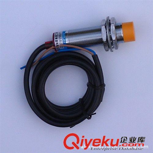 廠家直銷供應(yīng)圓柱型電感式接近開(kāi)關(guān)LJ18A3-8-J/DZ 交流二線常閉原始圖片2