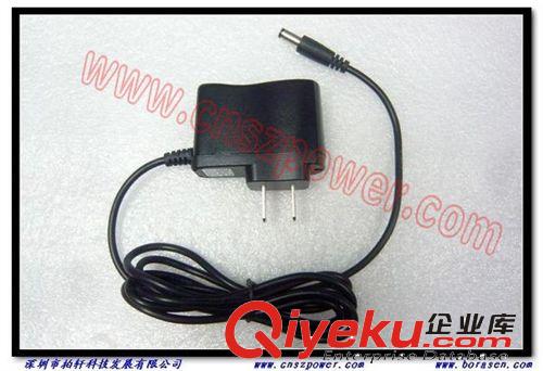 廠家熱賣12V0.5A中規(guī)CCC認證插墻式開關(guān)電源