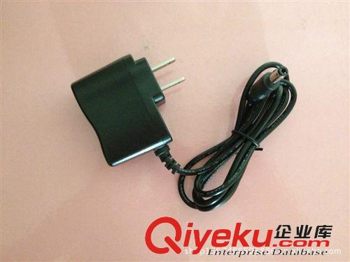 廠家直銷開關(guān)電源3v200ma白色電源認(rèn)證電源適配器