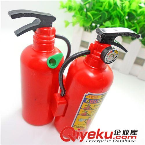 批發新奇特創意整人玩具水槍 24夏日玩具 滅火器水槍水機 混批