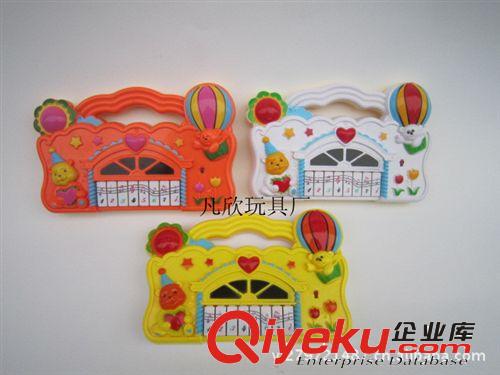 新款1314B大拇指手機(jī) 玩具 帶音樂 燈光 帶掛繩 035