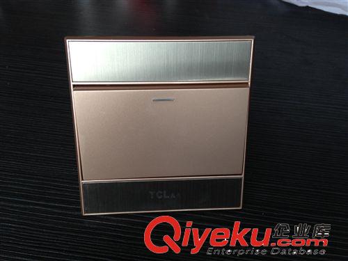 家用A8純白系列電腦插座