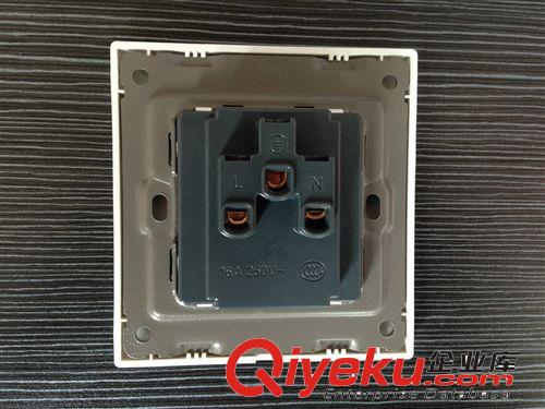 家用A8全白16A三孔插座原始圖片3