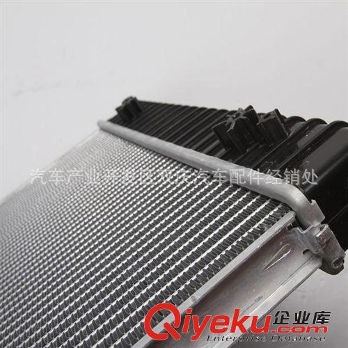 奧迪適用新款散熱水箱散熱器原廠配件質(zhì)量保證雙慶原始圖片3