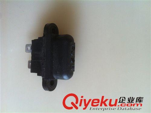 汽車保險(xiǎn)盒原始圖片2
