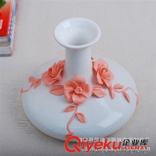 【厂家直销】供应做工精美陶瓷 结婚摆设品 欧式花瓶 ST3313