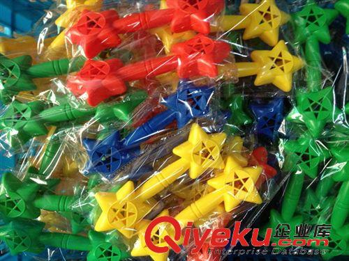 感統(tǒng)訓練器材 五角星有聲啞鈴原始圖片2