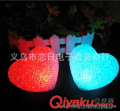 廠家直銷米粒顆粒水晶心形 小夜燈 閃光粒子燈 閃光玩具 地攤貨源原始圖片2