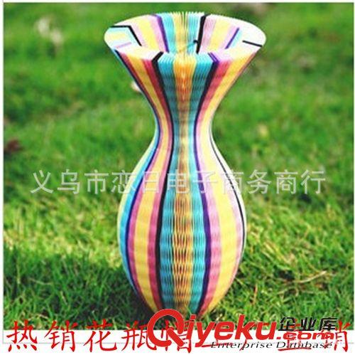 飛碟飛盤七彩燈旋轉(zhuǎn)飛輪兒童軟飛盤戶外夜市地攤發(fā)光玩具運動互動
