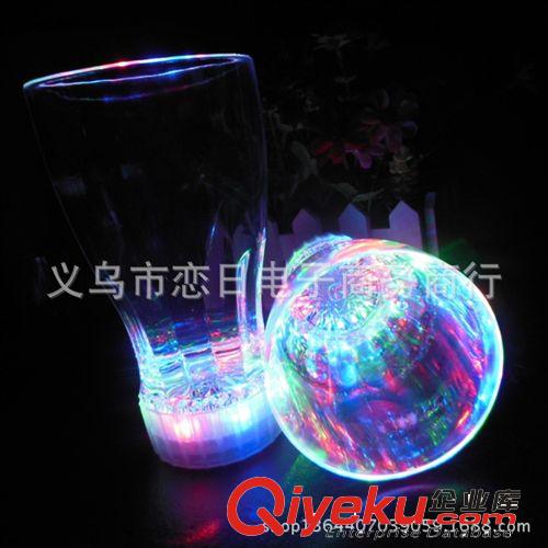 酒吧夜店婚禮夜場用品發(fā)光杯子 七彩閃光杯子 創(chuàng)意可樂杯大號批發(fā)原始圖片3