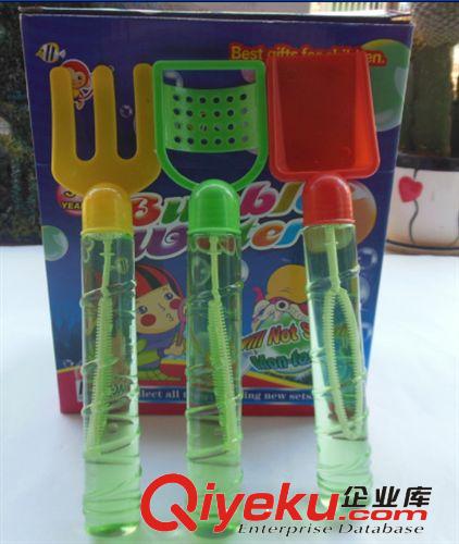 2013{zx1}款海豚電動閃光泡泡槍 發(fā)音泡泡槍 地?cái)傄故行∩唐放l(fā)