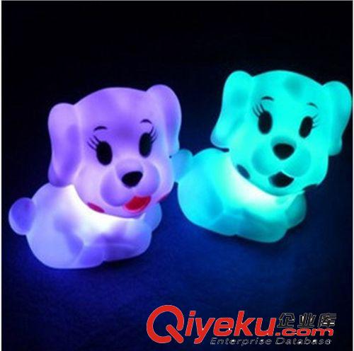 兒童玩具地?cái)傌浽礋豳u七彩變色小夜燈寵物狗義烏{zx1}發(fā)光新品批發(fā)原始圖片3