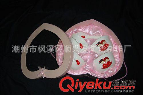 【廠家直銷 zp保證】方形6碗6勺 新郎新娘 餐具套裝婚慶禮品