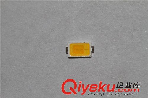 高電壓LED燈珠 5630發(fā)光二極管 15-16V50LM 0.5W中性白球泡燈專用