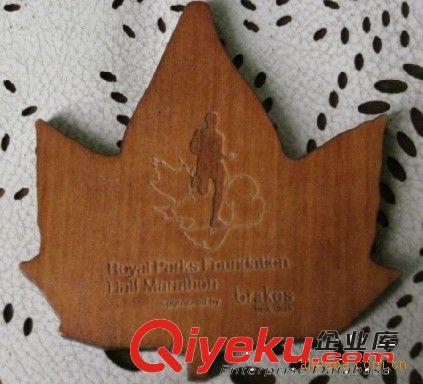 廠家供應(yīng)木牌吊飾,木制掛件原始圖片2