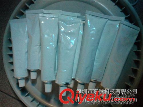 供應(yīng)，深圳硅膠片粘金屬，尼龍，玻璃，陶瓷，木質(zhì)等室溫膠水