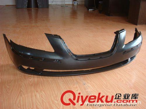 廠家訂做新型環(huán)保吸塵電動掃地車塑料配件 整車配件