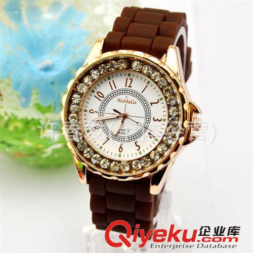 供應(yīng)石英皮帶手表批發(fā)休閑商務(wù)禮品表批發(fā) 廣州手表批發(fā)個性男表