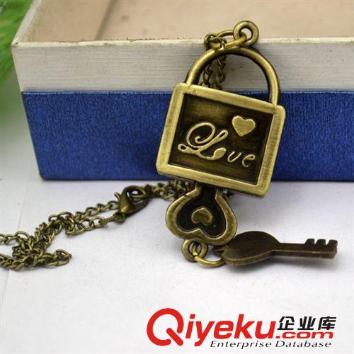 1件起懷表批發(fā) 古銅吉他復(fù)古懷表項(xiàng)鏈表/毛衣鏈表掛表/卡通表