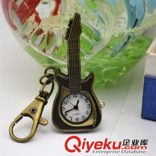 1件起懷表批發(fā) 古銅吉他復(fù)古懷表項(xiàng)鏈表/毛衣鏈表掛表/卡通表原始圖片2