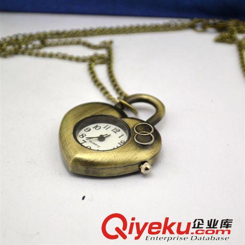 古銅懷表飾品批發(fā) 五花鏤空心形復(fù)古毛衣鏈/女士懷表項(xiàng)鏈表原始圖片3