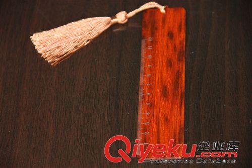 實(shí)木書簽批發(fā) 鐳射雕刻圖案實(shí)木書簽廠家直銷原始圖片2