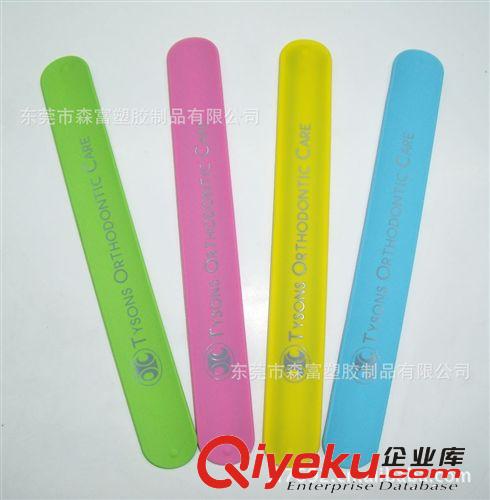 環保PVC鑰匙扣 卡通鑰匙扣 PVC鑰匙扣批發 東莞{zh0}鑰匙扣