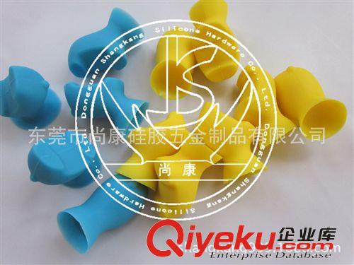 专业生产懒人手机通用小奶牛硅胶支架 超强吸力 硅胶pp吸盘批发