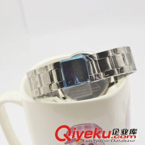 埃菲塔潮流時尚中學生帶電子男女款士新版石英禮品表鋼帶表