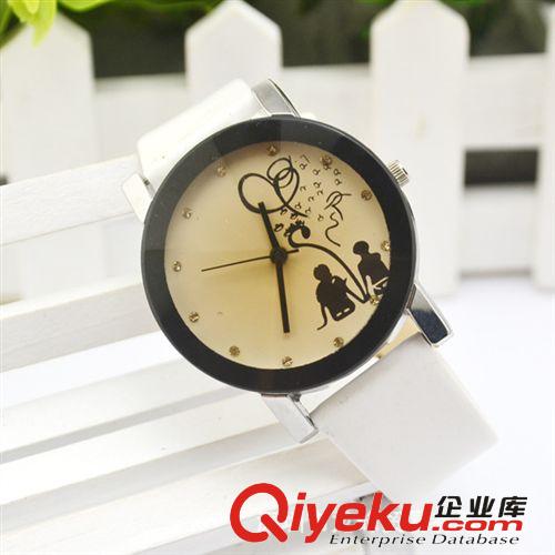 龍峰手表供應黑貓圓形手表小貓咪 皮帶女式石英表學生手表批發價