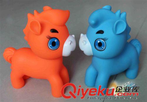馬年禮品 卡通創(chuàng)意小馬寶莉DIY加鉆搪膠存錢罐只進不出硬幣桶批發(fā)原始圖片2