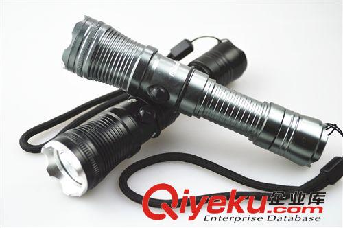 【批發(fā)】派力肯K7 LED強(qiáng)光手電 強(qiáng)光防水充電小手電筒 廠家直銷