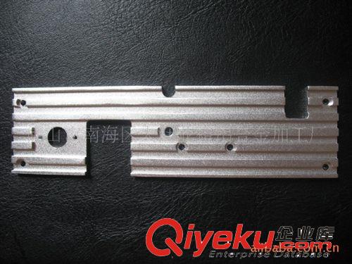 專業(yè)供應 木紋鋁型材加工 扁鋁型材加工原始圖片3