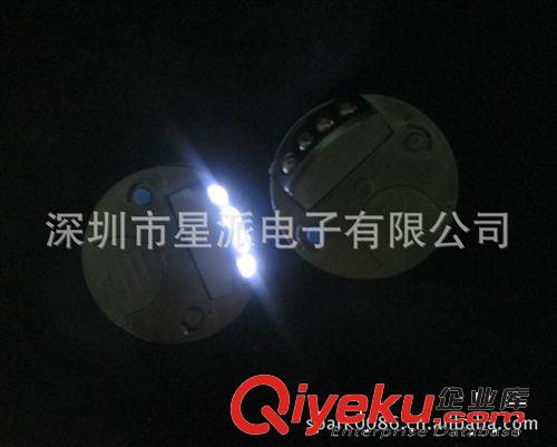 4個LED小夜燈 吸鐵手套發(fā)光小電筒 {zpy}探照燈