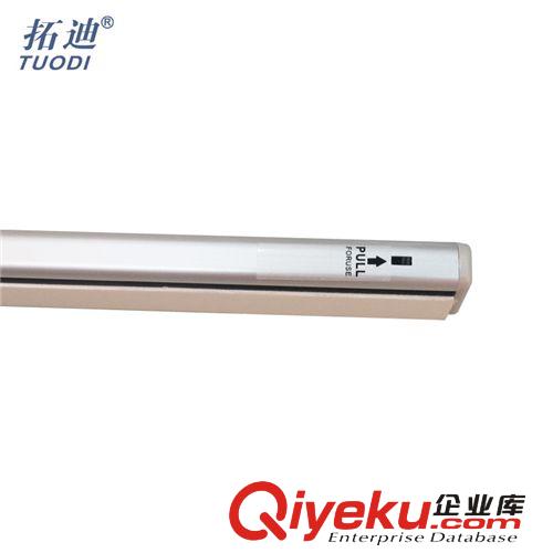 USB感應(yīng)衣柜燈 紅外感應(yīng)燈鋰電池感應(yīng)燈 人體感應(yīng)小夜燈原始圖片3