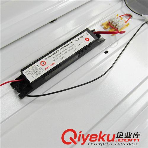 3x8W一體式LED格柵燈盤 嵌入式 格柵燈 亞光鏡面格柵燈600x600