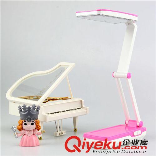 雅格5913LED護(hù)眼學(xué)習(xí)折疊充電小臺(tái)燈工作閱讀床頭寫字燈原始圖片3
