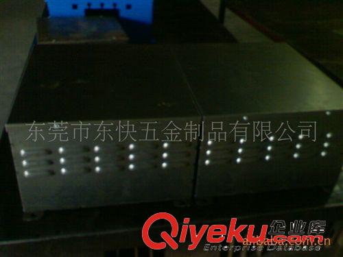 機(jī)柜，數(shù)控鈑金件沖孔機(jī)箱機(jī)柜原始圖片2